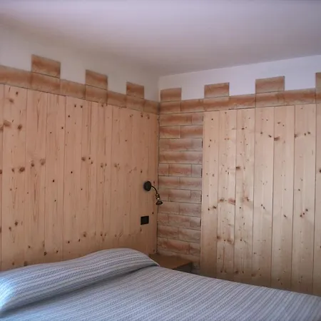 Gasthaus Maso La Vecchia Quercia Baselga di Pinè Zimmer foto